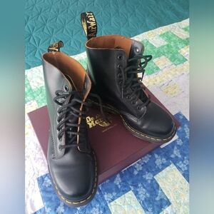 Dr. Martens 1460 Vintage Made in England Boots
